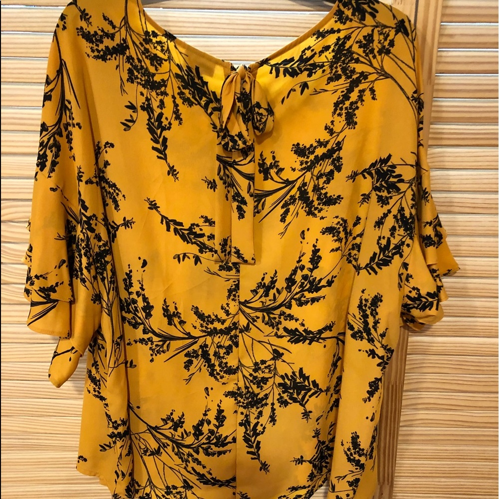 A.N.A. A New Approach -  A gorgeous Blouse
